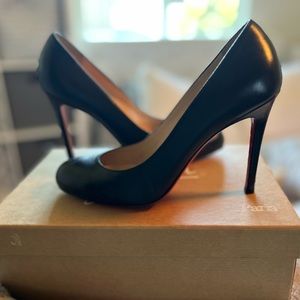 Christian Loubutin! Sz 38, black, simple pump 100 Nappa shiny. Original box.